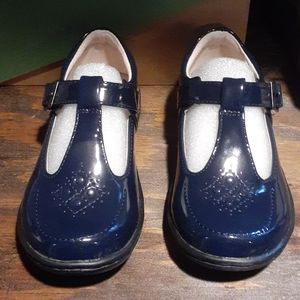 Girls navy Mary Jane loafer. Size 12